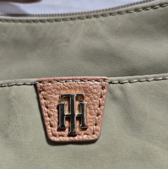 Tommy Hilfiger Green Crossbody Bag/Purse - Picture 12 of 15